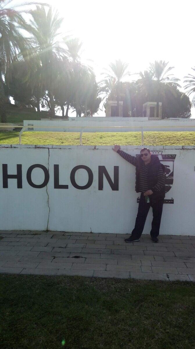  20493709  Giorgi, 40 ,    