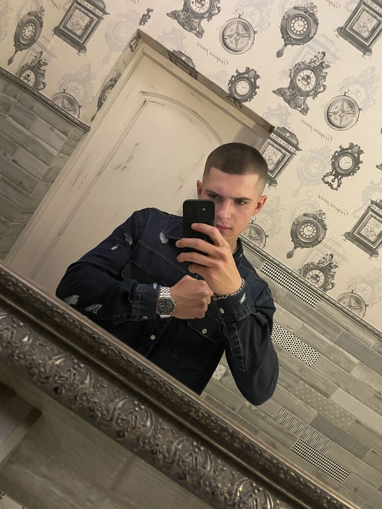  ,   Sasha, 23 ,   ,   