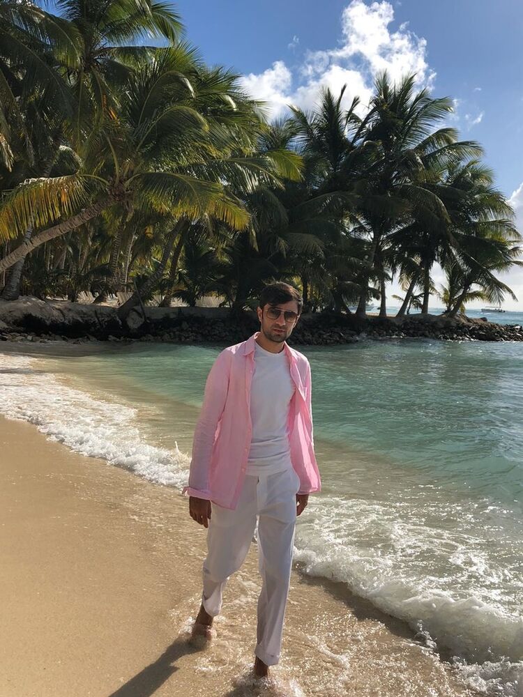  18371449  Nisanov, 38 ,    