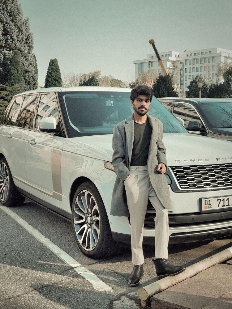  53589419  Karam, 22 ,    