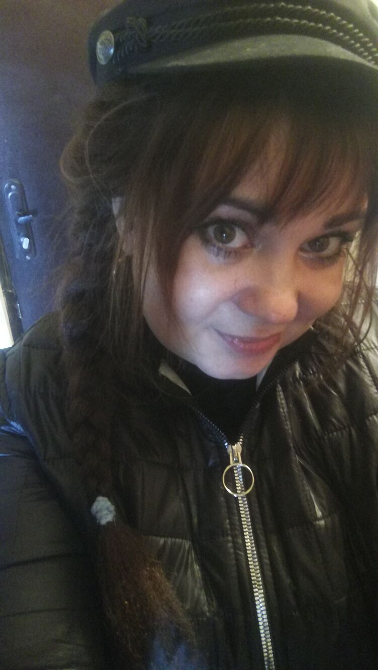  ,   Tata, 41 ,     , c 
