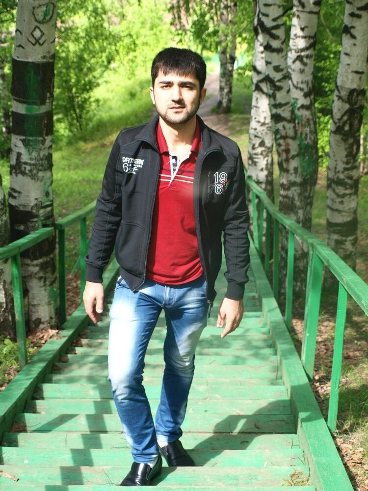  28512819  Bekhruz, 32 ,    