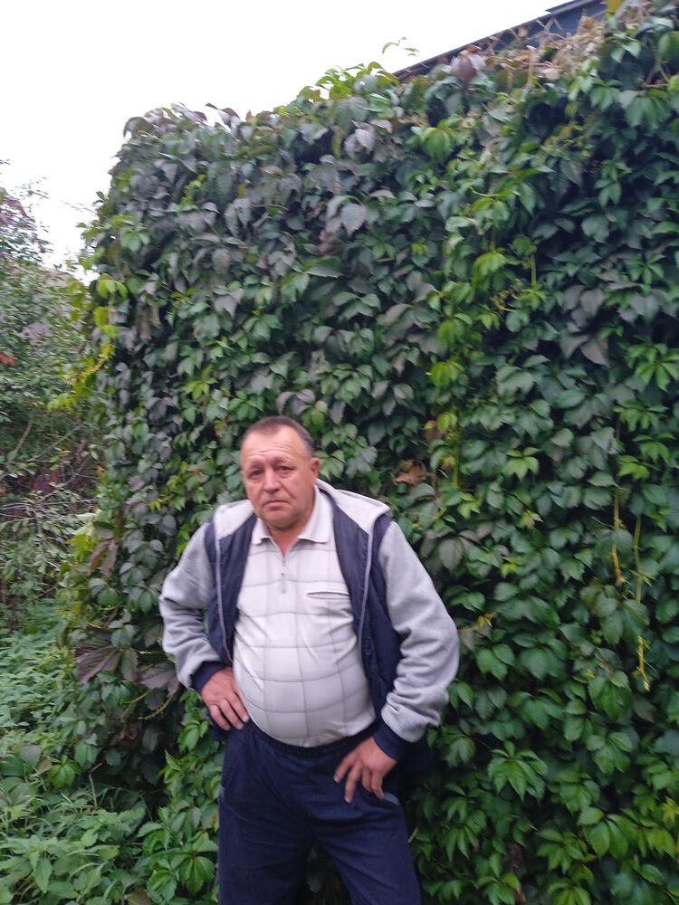  ,   Igor, 62 ,   ,   