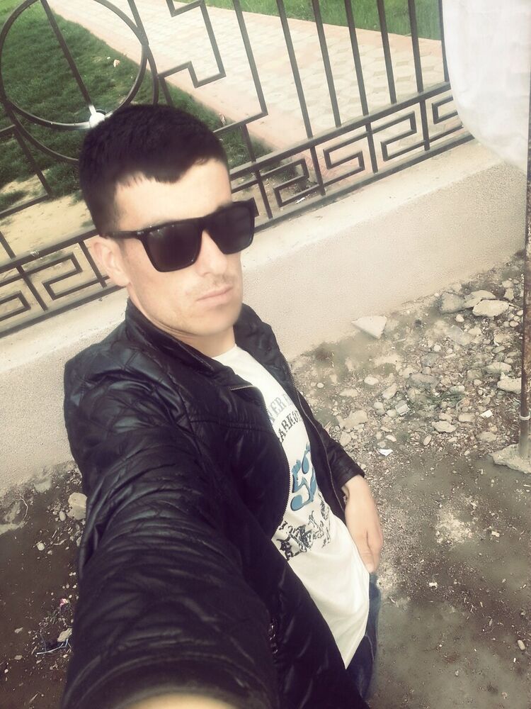  20668099  Doston, 30 ,    
