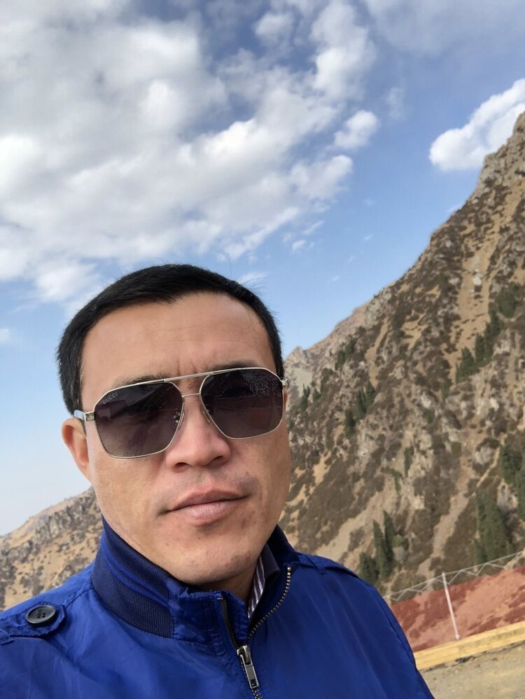 10858389  Zhan, 40 ,    