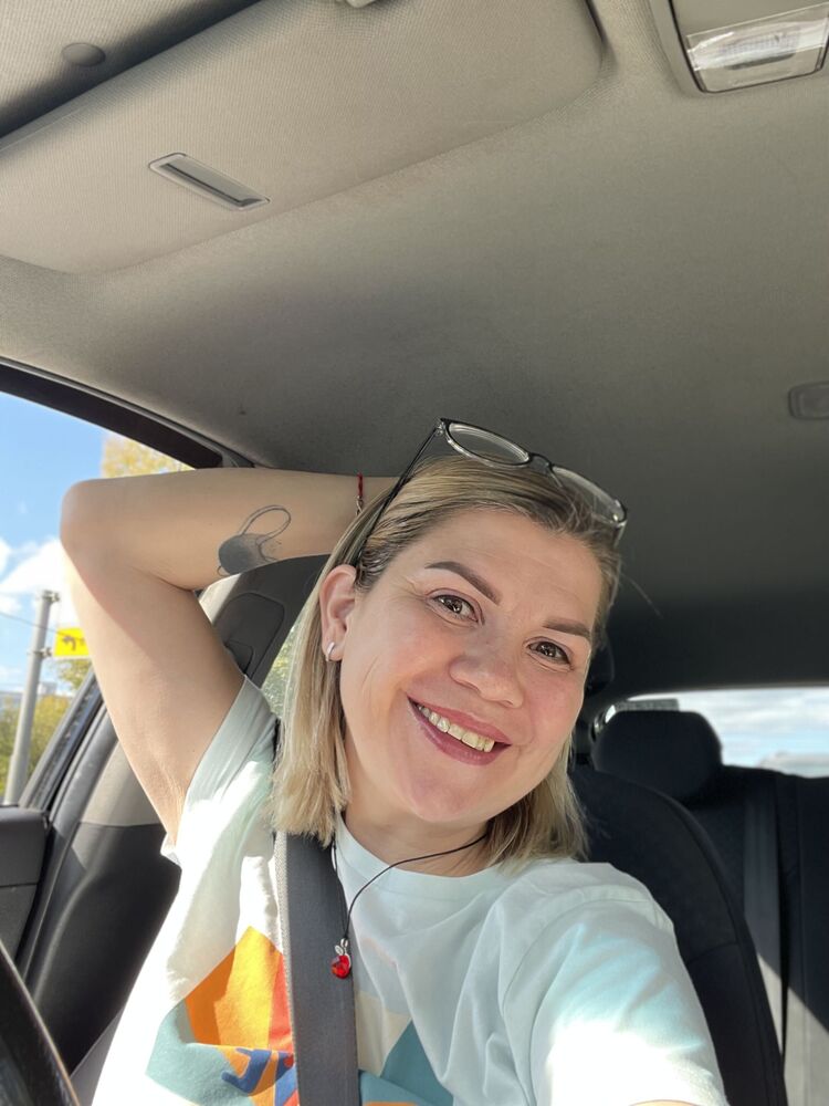  53612589  Maria, 45 ,    