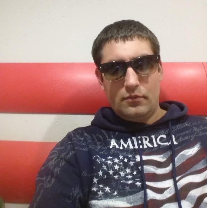  50240339  , 41 ,    -