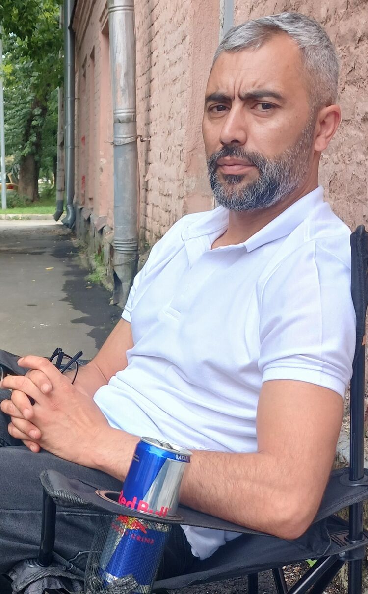  52573499  Yusuf, 39 ,    