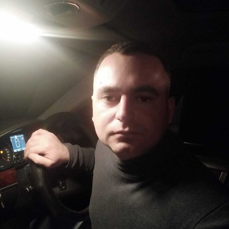  23602299  , 40 ,    