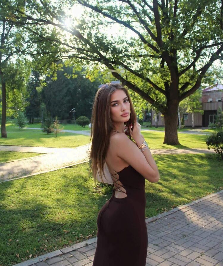  47230079  Polina, 25 ,    