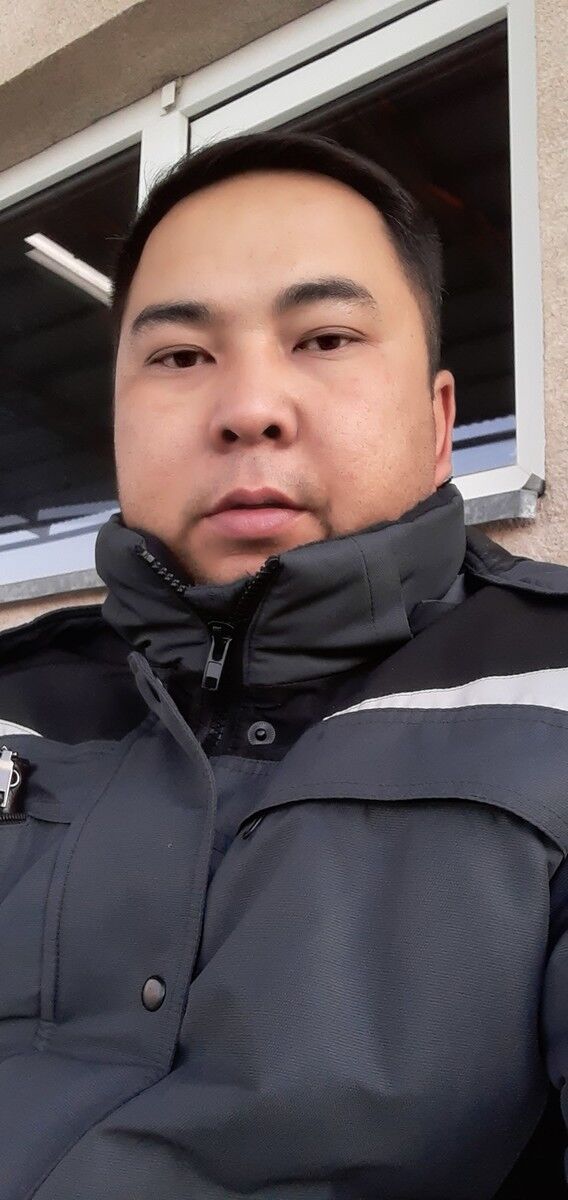  ,   Baurzhan, 38 ,   ,   , c 