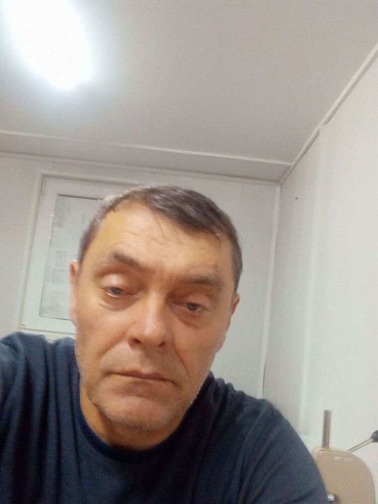  40380879  , 51 ,     