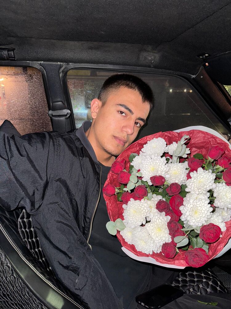  54515889  Marat, 25 ,    -