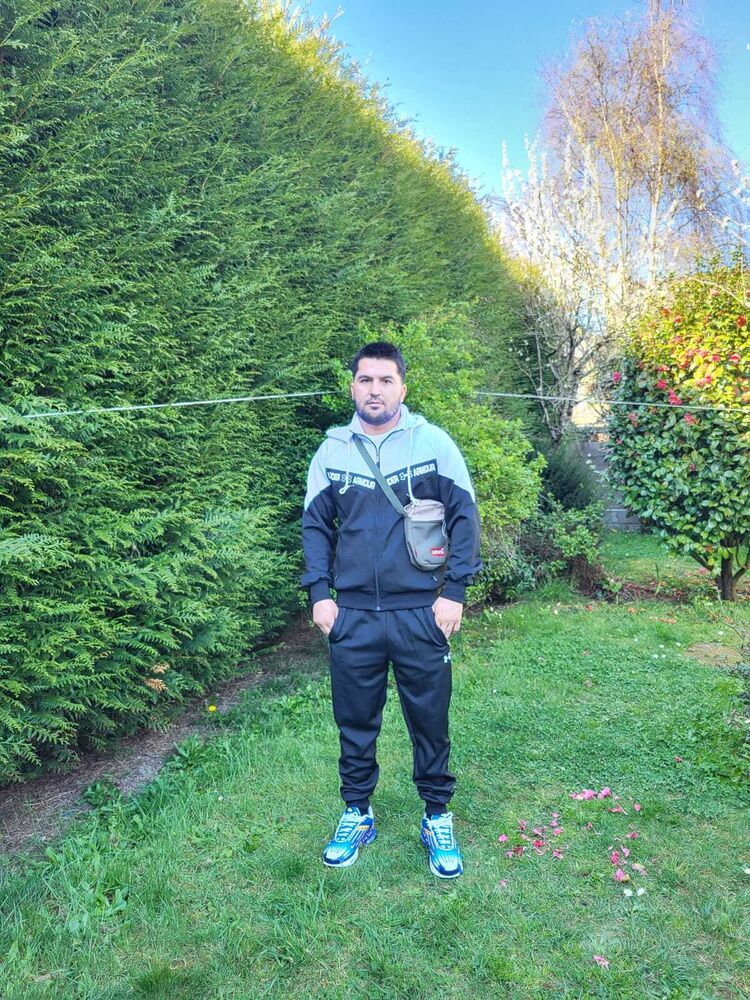  50981499  Mansoor, 31 ,    