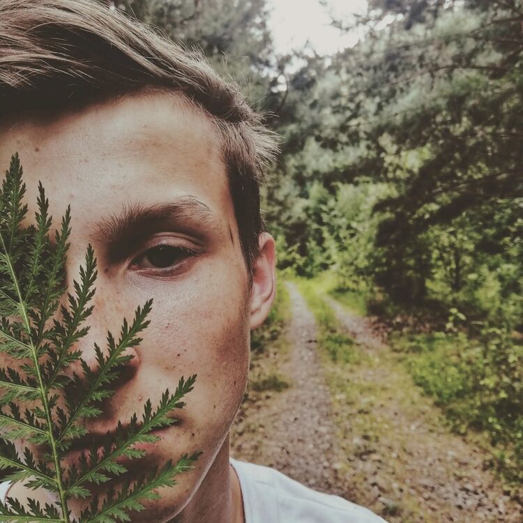  ,   Artyom, 20 ,   ,   , c , 