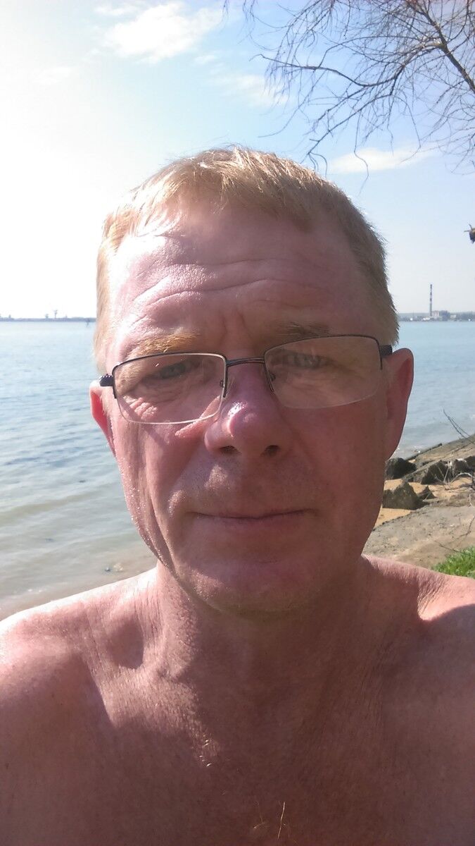  ,   Sergeii, 45 ,  