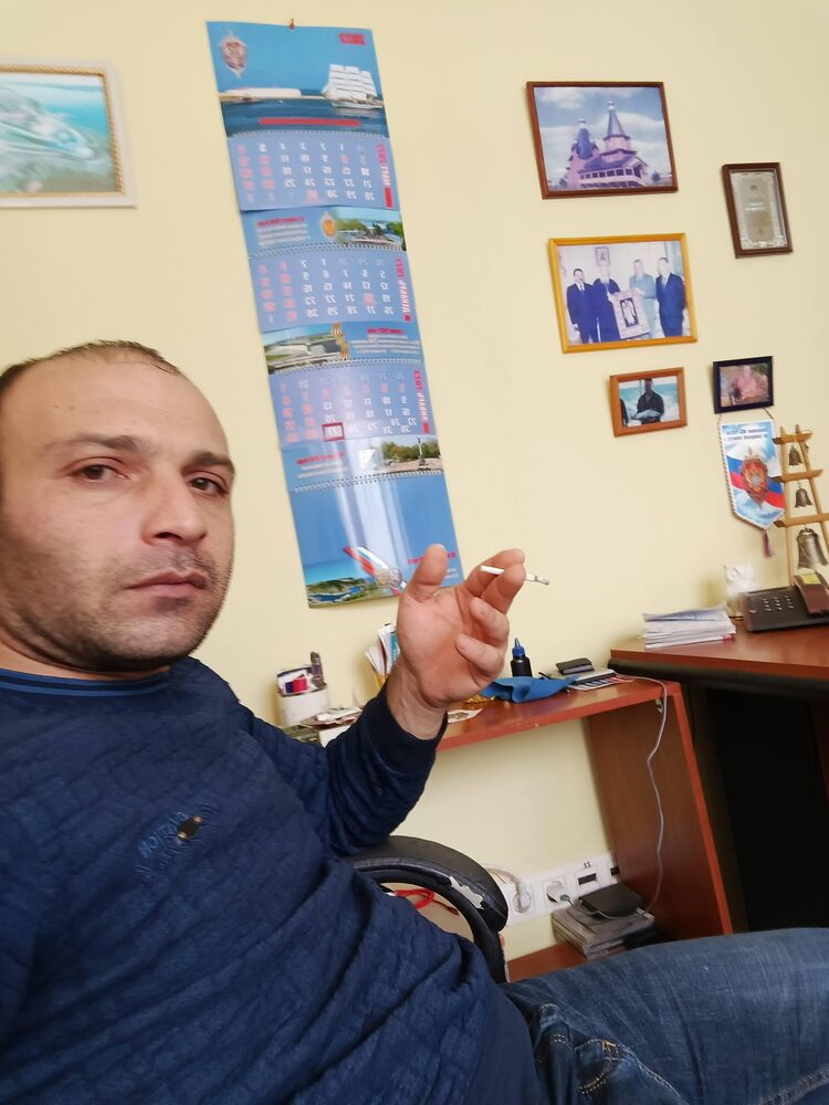  52936239  Arkadi, 41 ,    