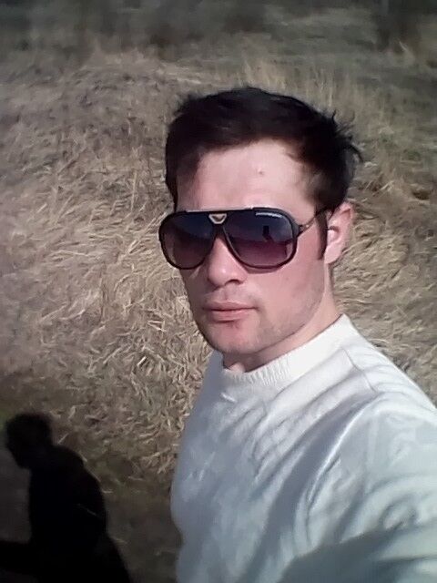  19204819  Giyos, 31 ,    