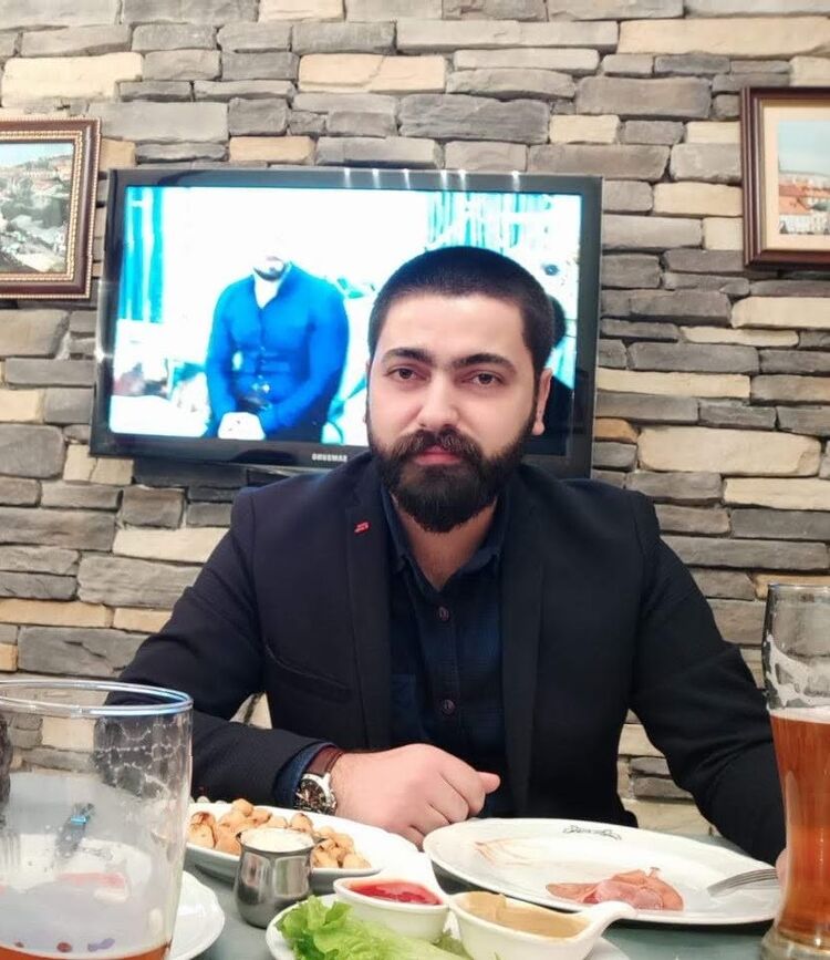  ,   Rashad, 33 ,   ,   , c 