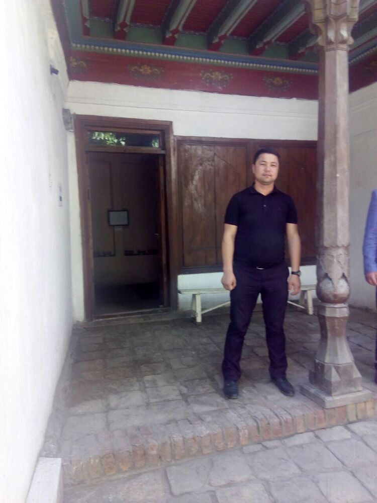  54339429  Murod, 39 ,    