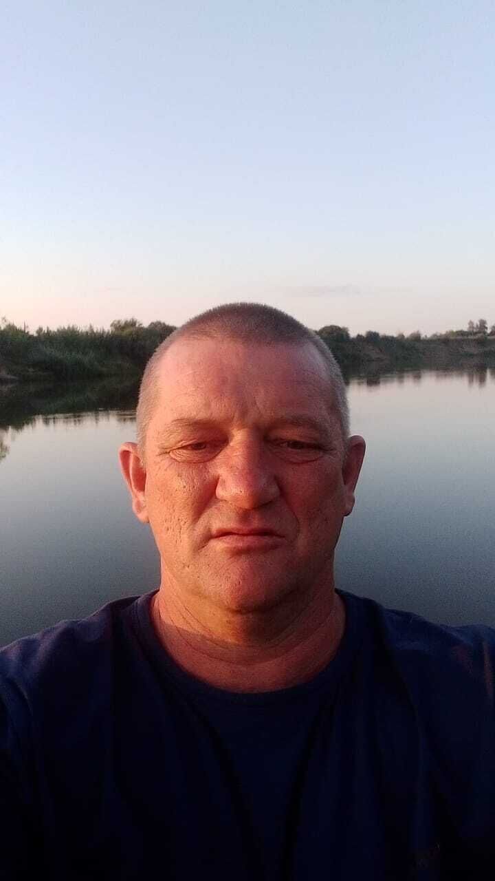  48719879  OLeg, 47 ,    
