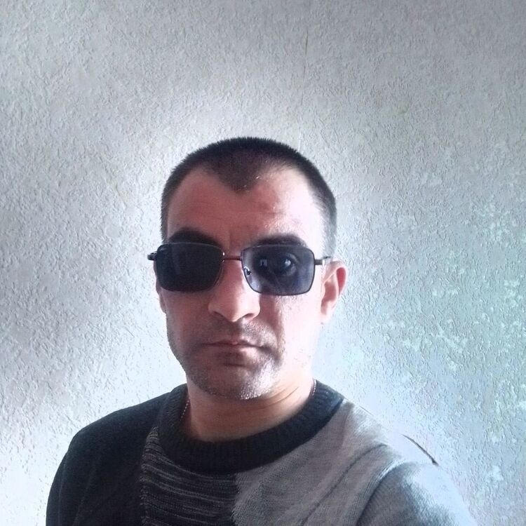  42248459  Alexander, 38 ,    