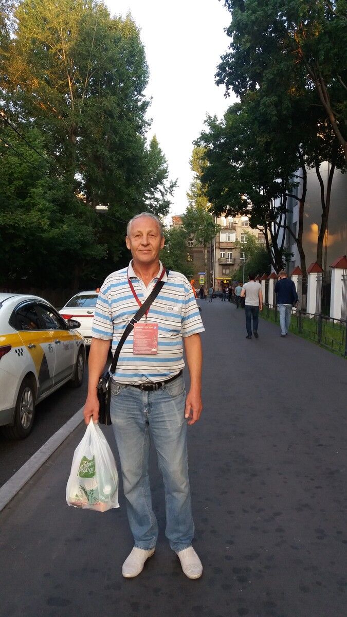  ,   Valeri, 61 ,     , c 
