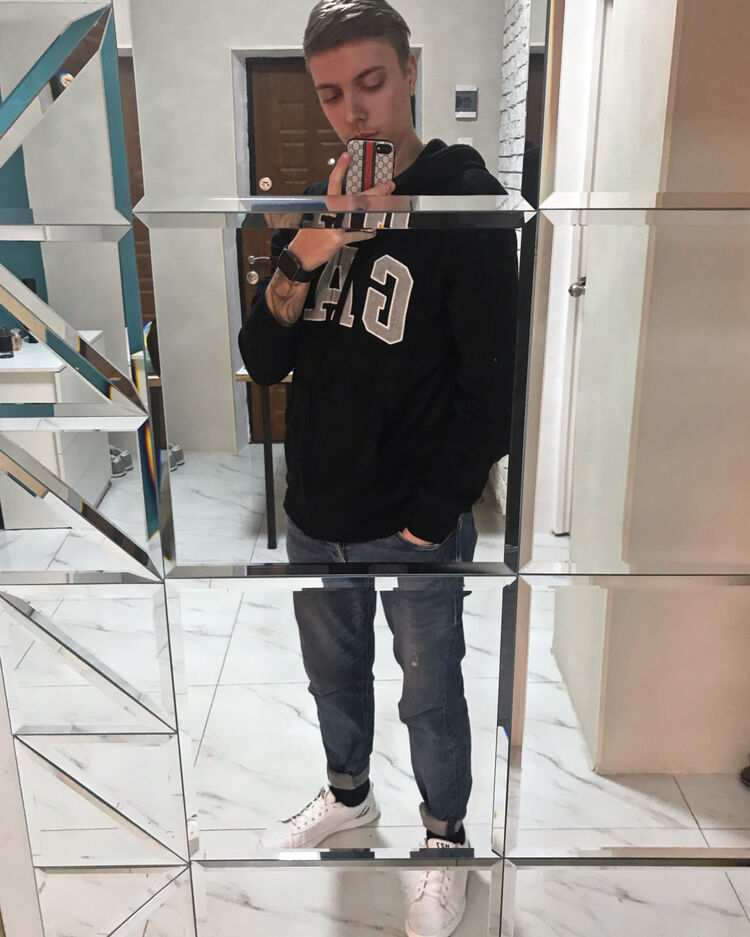  28015459  , 26 ,    