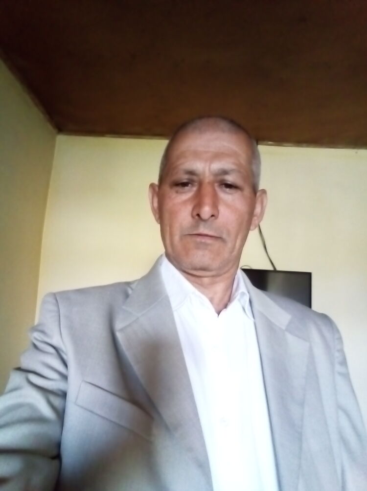  34046409  Mansur, 57 ,    