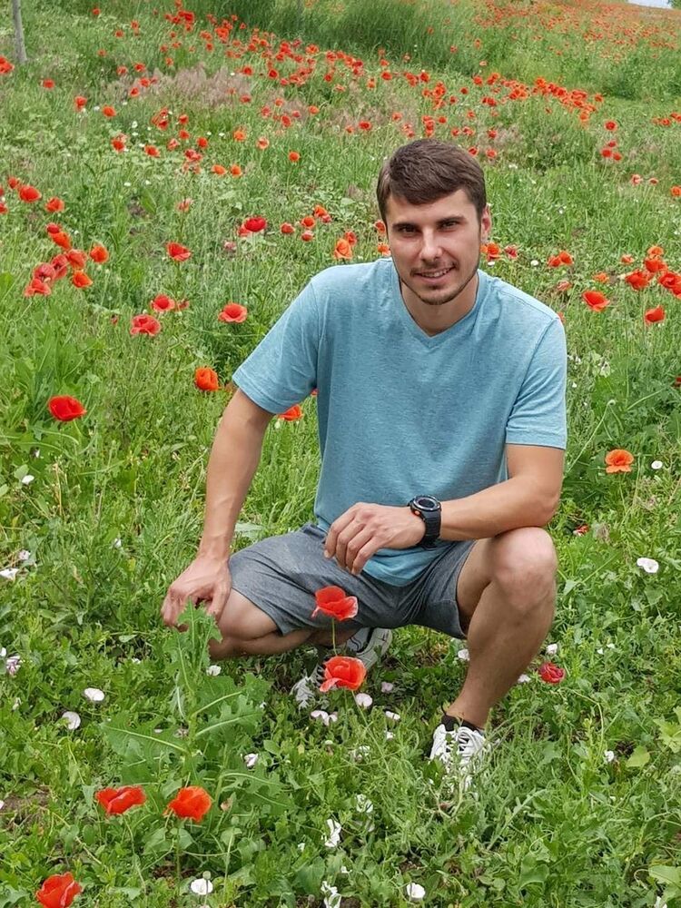  12600119  Alexandru, 38 ,    