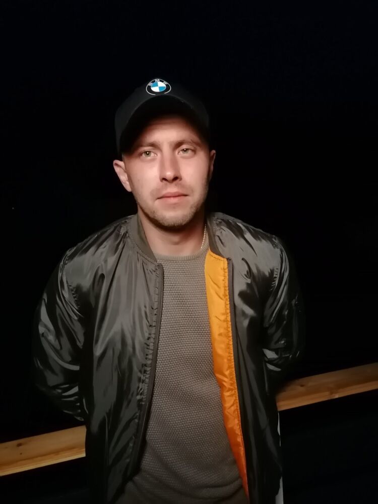  ,   Taras, 31 ,   , 