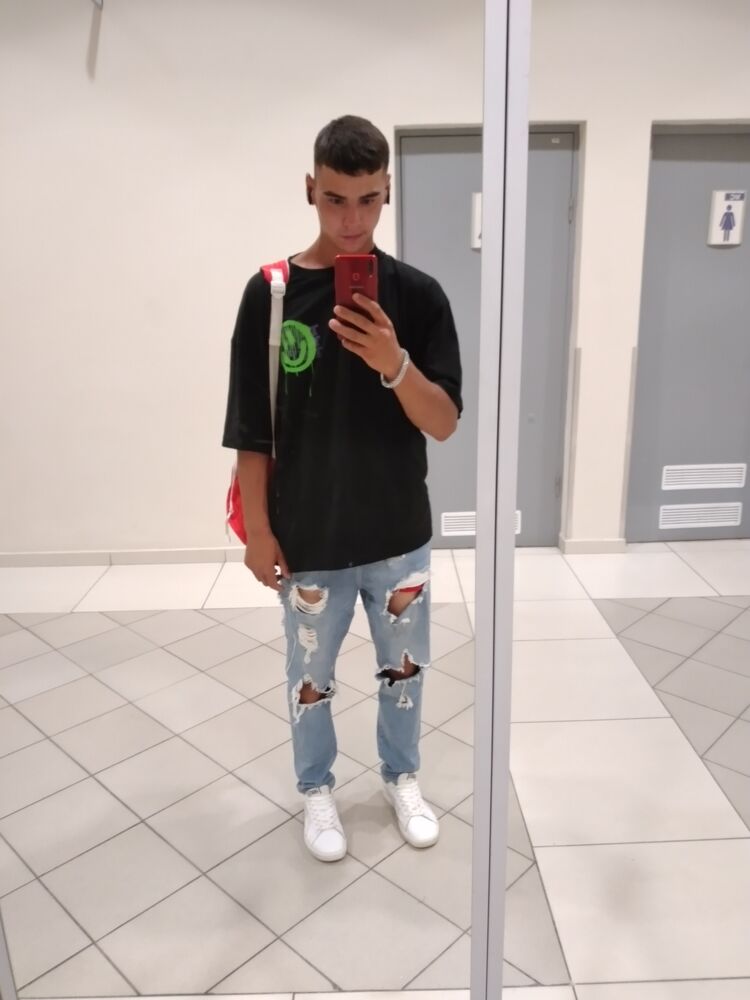  52819449  , 20 ,    
