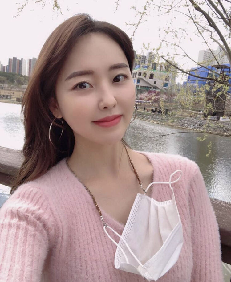  ,   Chong Kim, 33 ,   ,   