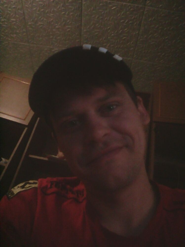  5330719  Anton, 39 ,    