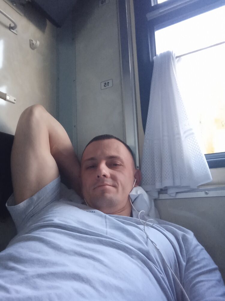  -,   , 33 ,     , c 