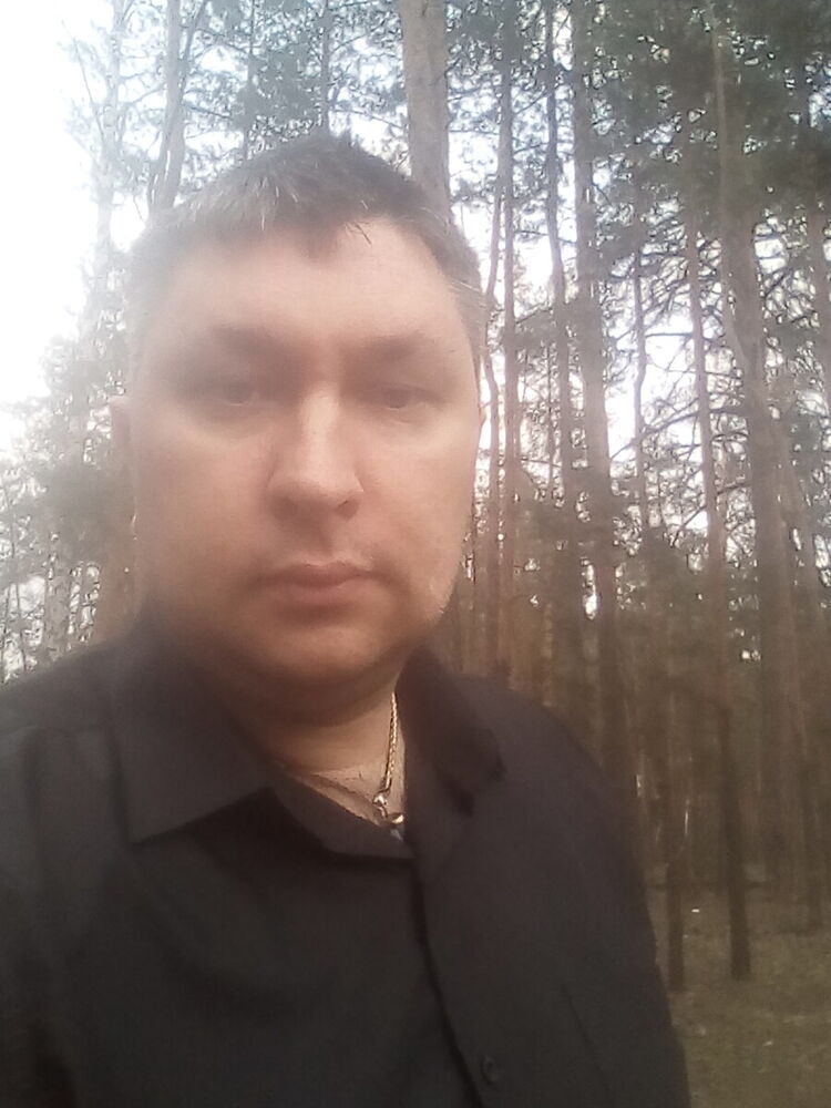  20081959  Oleg, 44 ,    