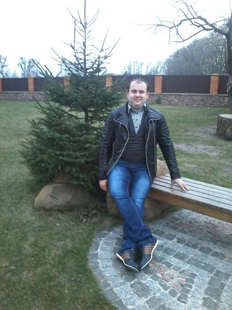  7915449  Serhey, 33 ,    