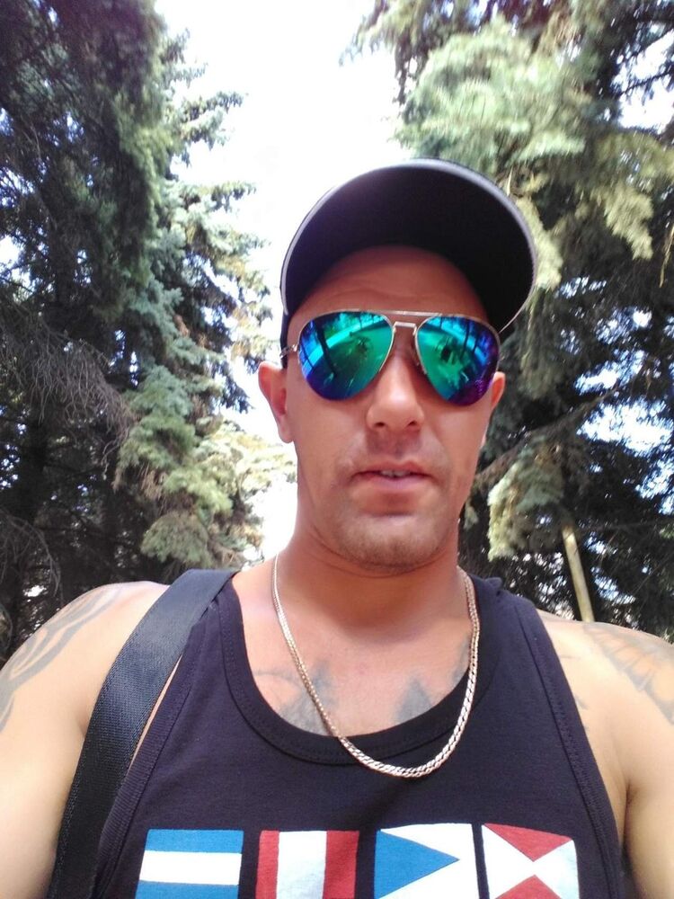  --,   , 42 ,   