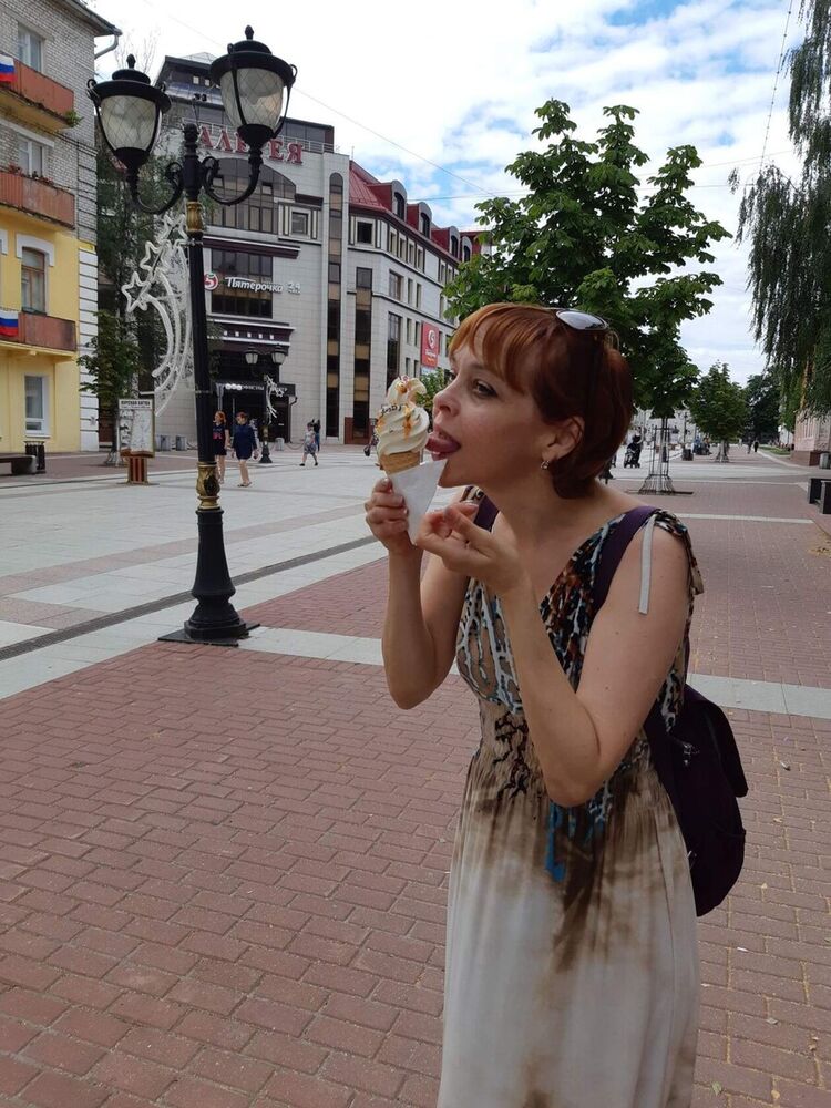  ,   Alissanna, 52 ,   ,   , c 