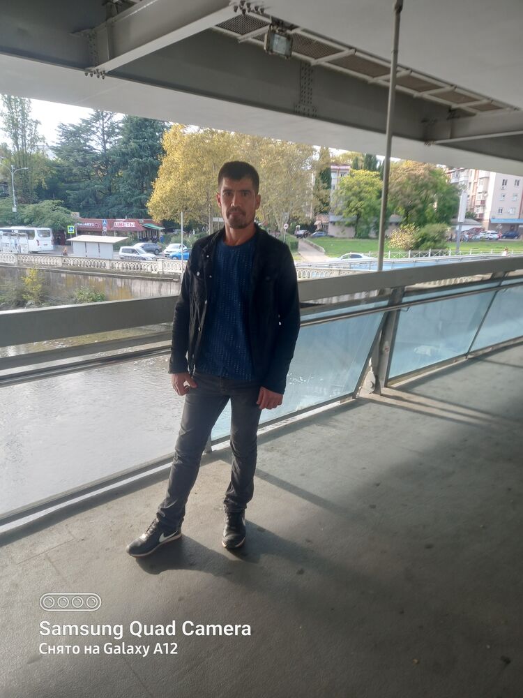  ,   Anvar, 36 ,   ,   