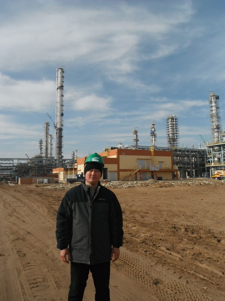  ,   Shukhrat, 39 ,   