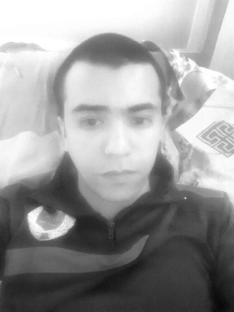  22921589  , 32 ,    