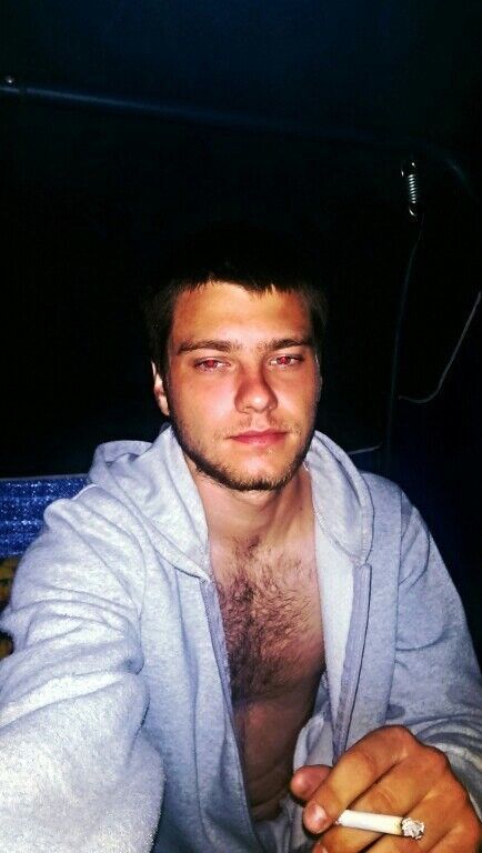  9008449  Nikita, 31 ,    