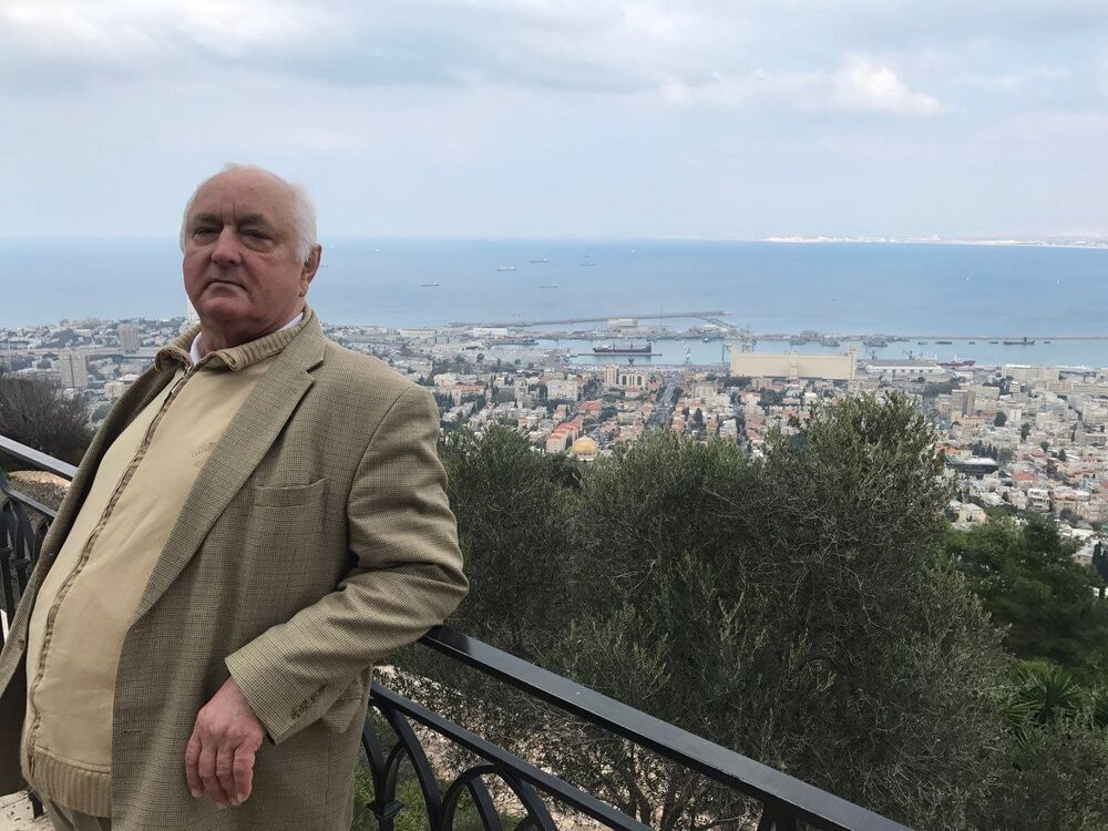  53001749  Boris, 60 ,    