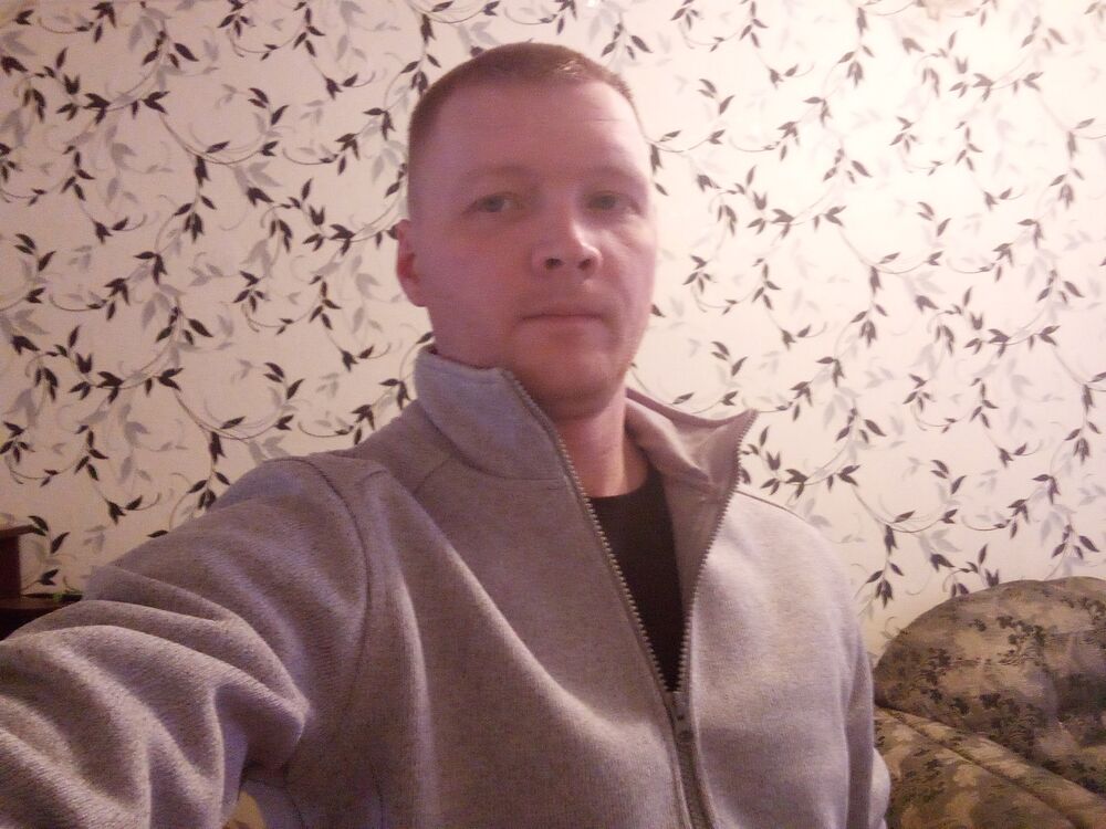  40226409  , 33 ,    