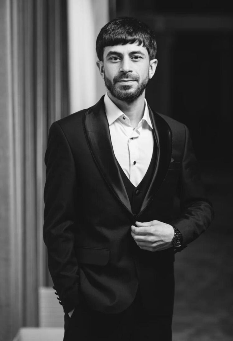  50204739  Jafarov, 30 ,    