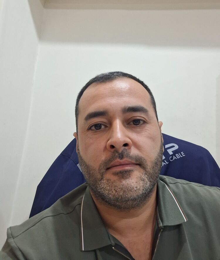  53084289  Tahir, 36 ,    