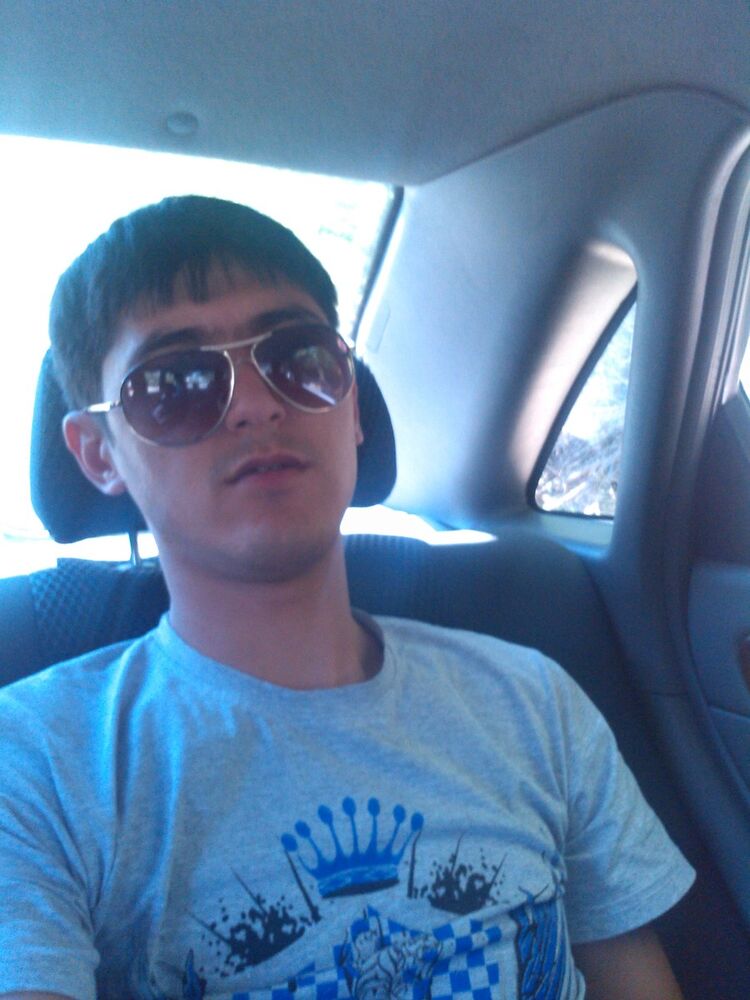  4748899  Farrukh, 36 ,    