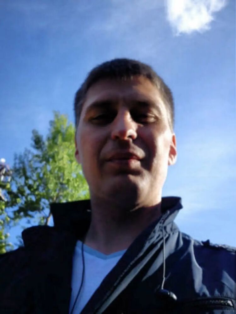  46683979  , 49 ,    