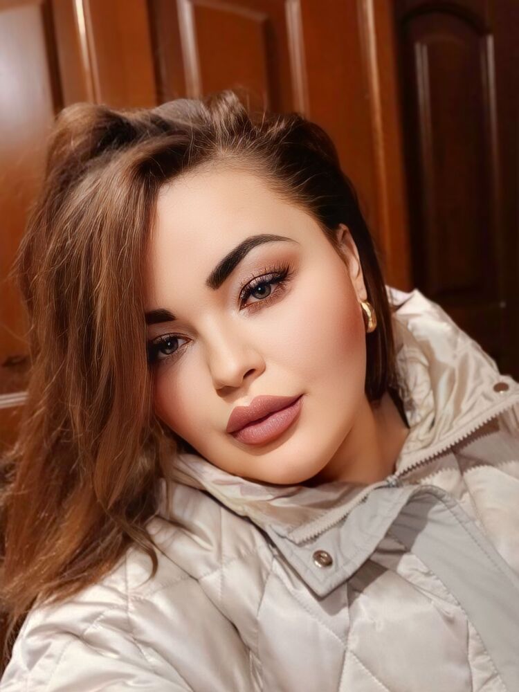  49601469  Ilaria, 30 ,    